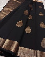Forbearance Black Pure Zari Weaving Banarasi Silk Saree With Symmetrical Blouse Piece