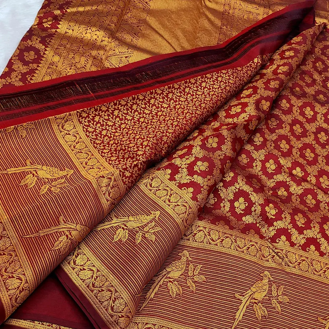 Inspiring Maroon Pure Zari Weaving Banarasi Silk Saree With Beleaguer Blouse Piece