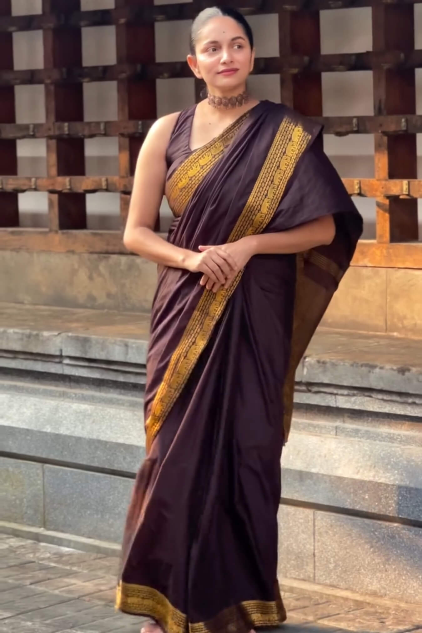 Evocative Brown Pure Zari Weaving Banarasi Silk Saree With Verdant Blouse Piece