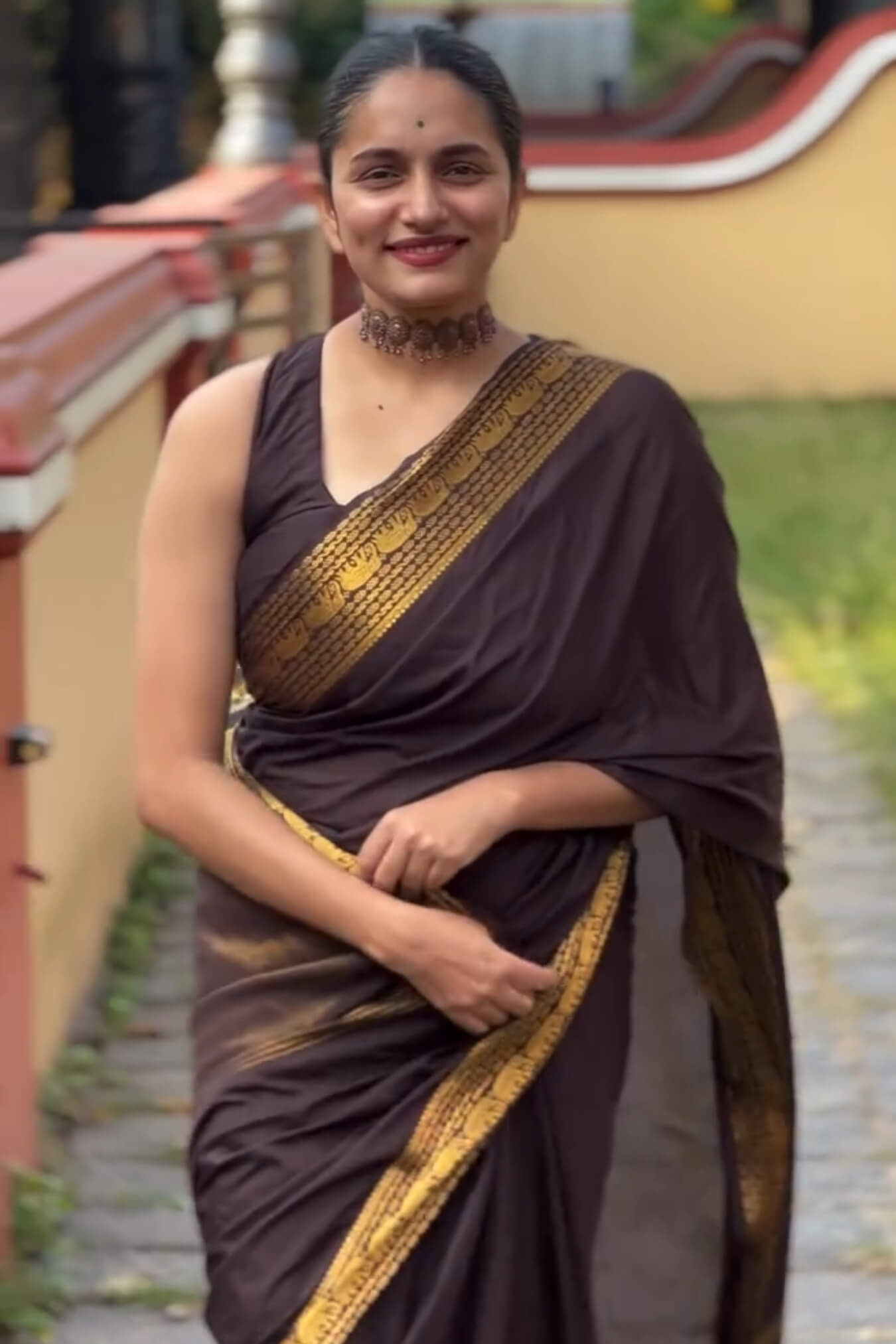 Evocative Brown Pure Zari Weaving Banarasi Silk Saree With Verdant Blouse Piece