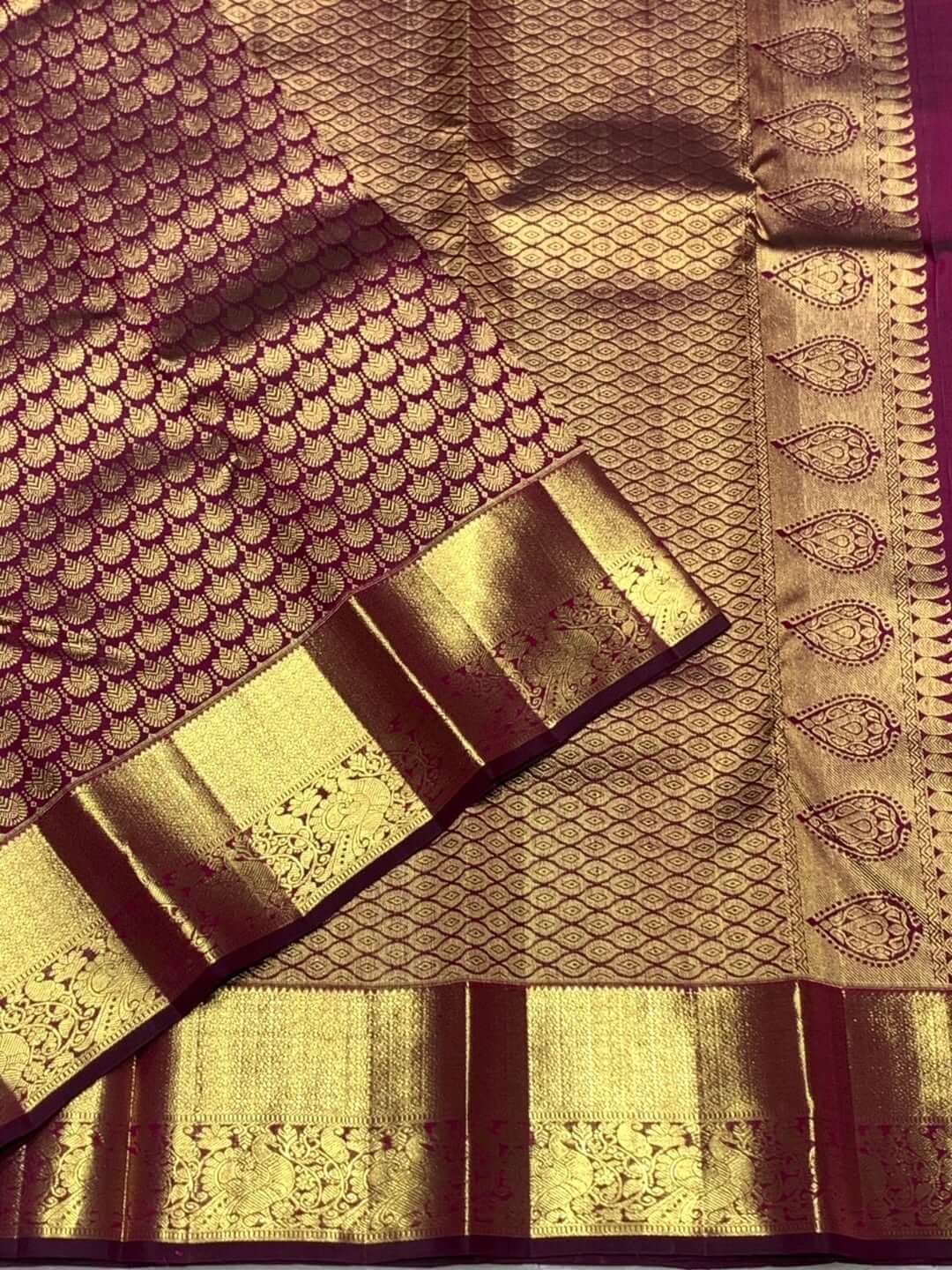 Extraordinary Purple Pure Zari Weaving Banarasi Silk Saree With Supernal Blouse Piece