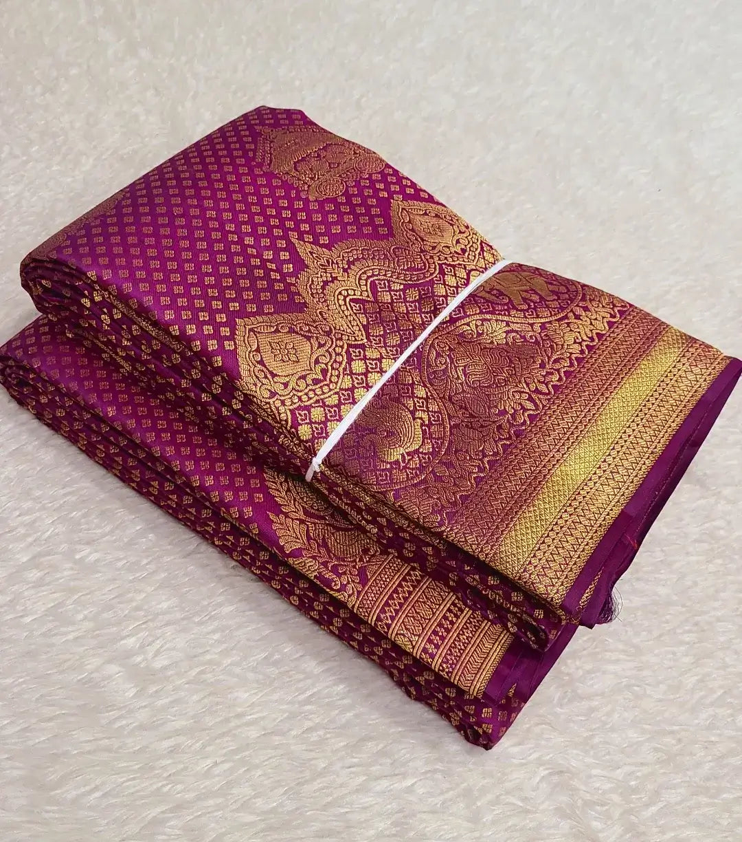 Hypnotic Dark Pink Pure Zari Weaving Banarasi Silk Saree With Desiring Blouse Piece