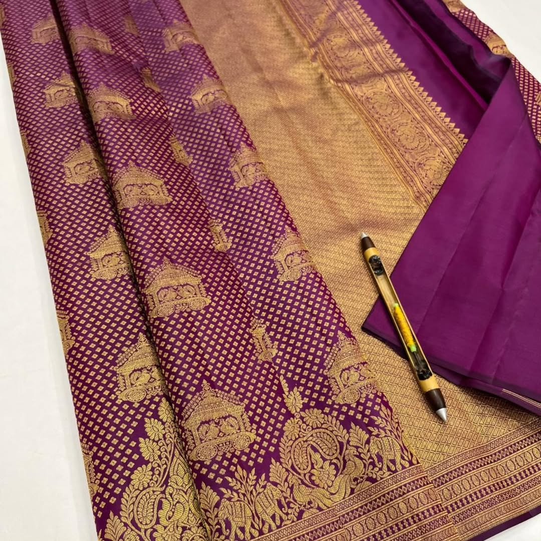 Seraphic Purple Pure Zari Weaving Banarasi Silk Saree With Adoring Blouse Piece