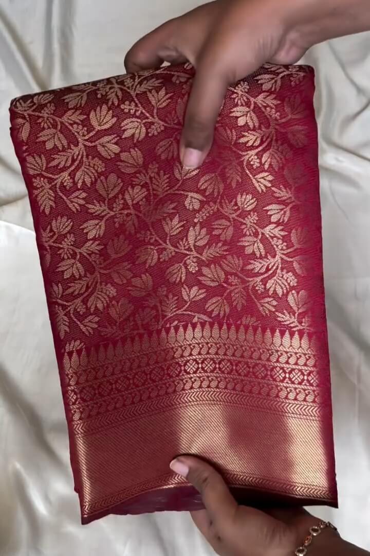 Pretty Wine Pure Zari Weaving Banarasi Silk Saree With Transcendent Blouse Piece