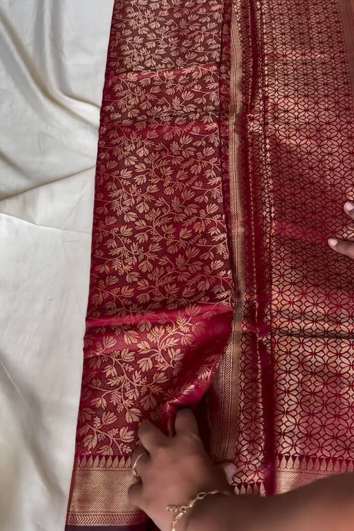 Pretty Wine Pure Zari Weaving Banarasi Silk Saree With Transcendent Blouse Piece