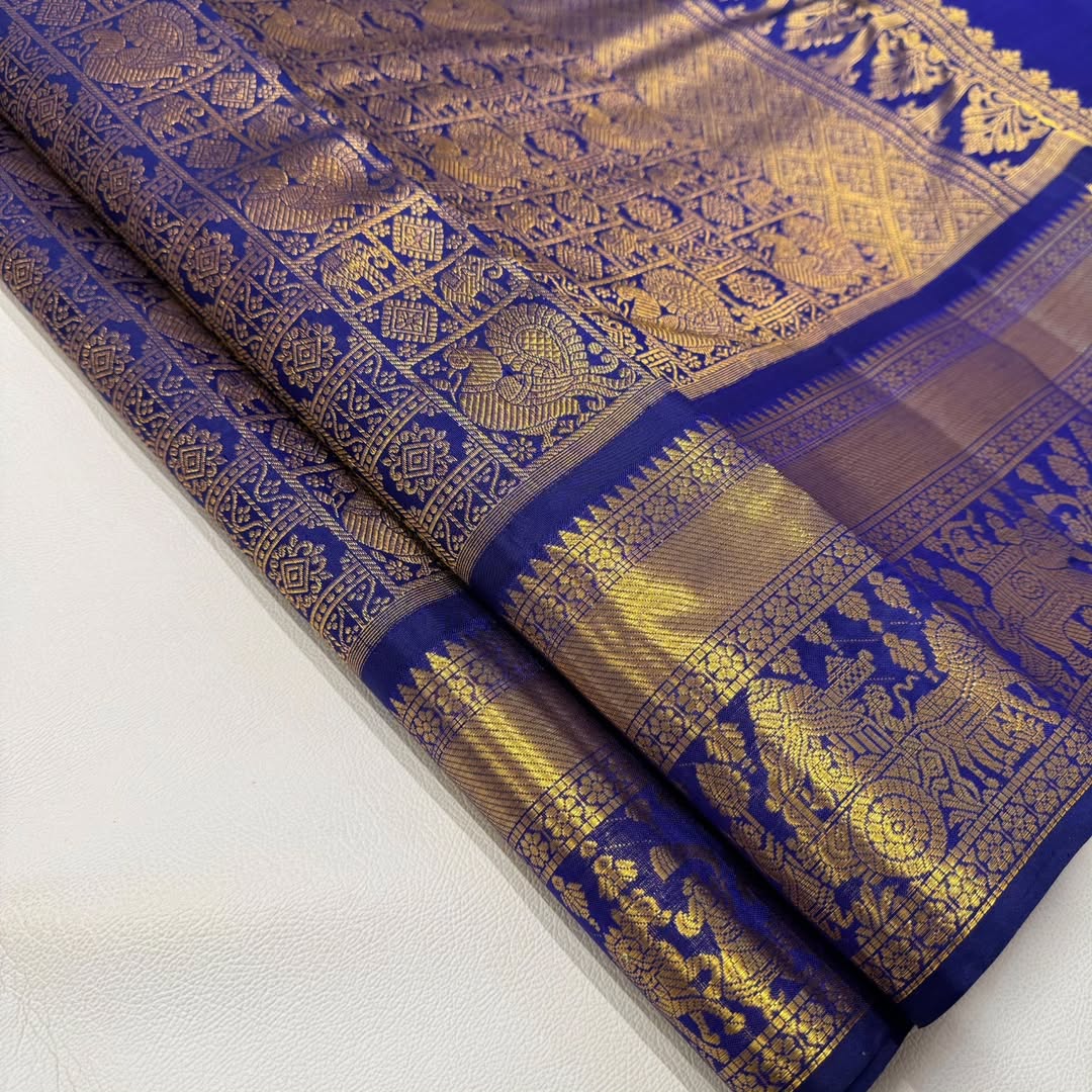 Susurrous Royal Blue Pure Zari Weaving Banarasi Silk Saree With Symmetrical Blouse Piece