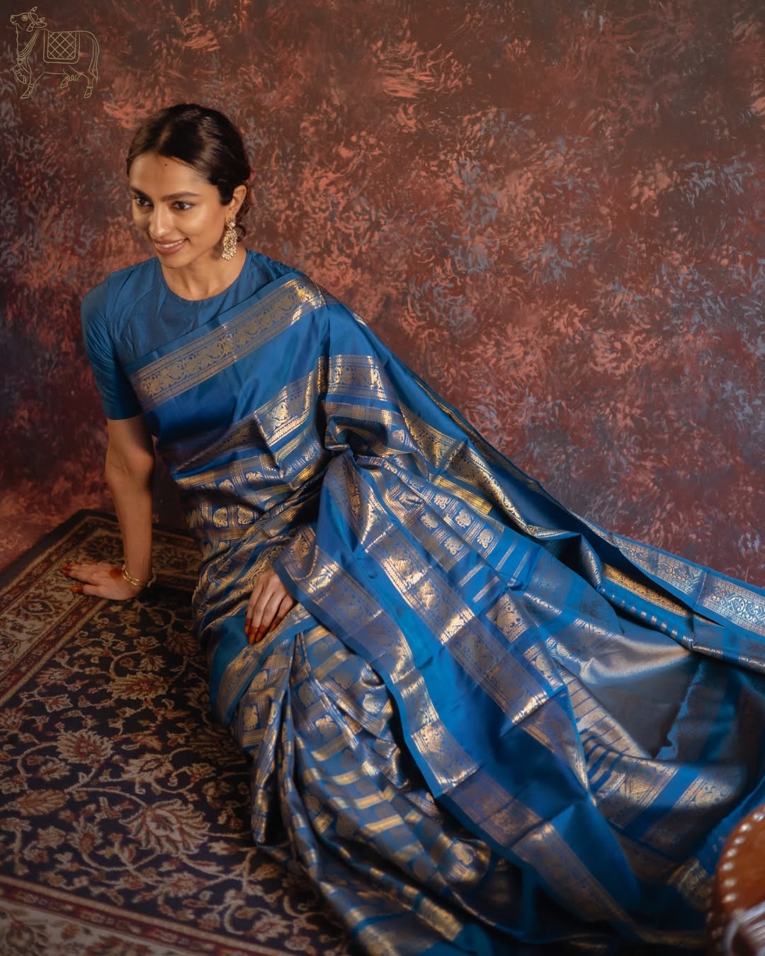 Elegant Blue Pure Zari Weaving Banarasi Silk Saree With Ideal Blouse Piece