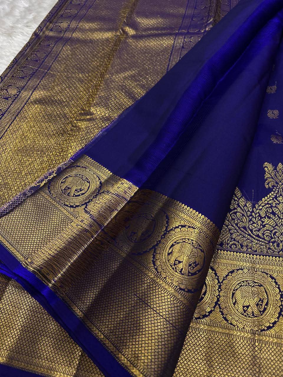 Piquant Navy Blue Pure Zari Weaving Banarasi Silk Saree With Luminous Blouse Piece