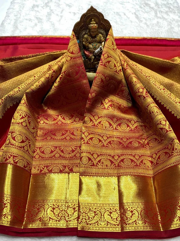Marvellous Red Pure Zari Weaving Banarasi Silk Saree With Zephyr Blouse Piece
