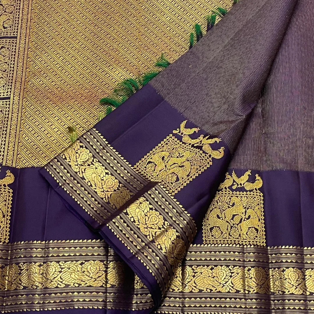 Beauteous Navy Blue Pure Zari Weaving Banarasi Silk Saree With Engaging Blouse Piece