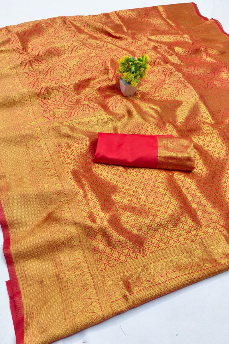 Felicitous Red Pure Zari Weaving Banarasi Silk Saree With Pulsating Blouse Piece