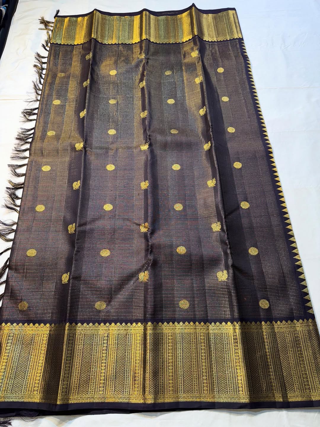 Prettiest Black Pure Zari Weaving Banarasi Silk Saree With Verdant Blouse Piece