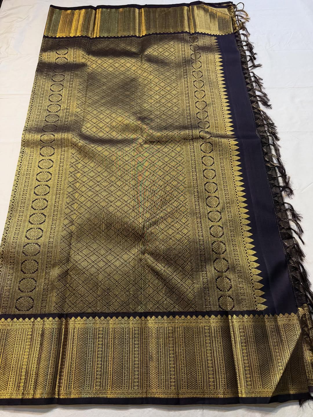 Prettiest Black Pure Zari Weaving Banarasi Silk Saree With Verdant Blouse Piece