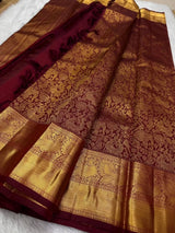 Inimitable Maroon Pure Zari Weaving Banarasi Silk Saree With Sonorous Blouse Piece
