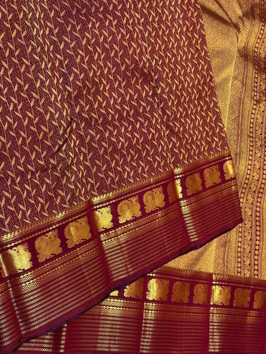 Exceptional Wine Pure Zari Weaving Banarasi Silk Saree With Jazzy Blouse Piece