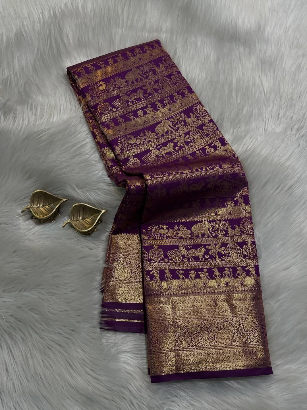 Divine Purple Pure Zari Weaving Banarasi Silk Saree With Innovative Blouse Piece