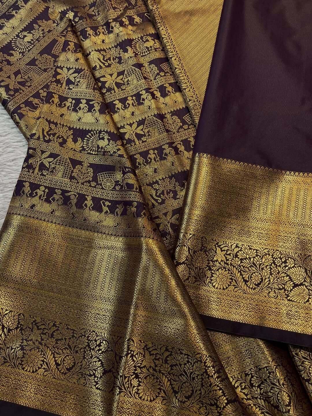 Ineffable Wine Pure Zari Weaving Banarasi Silk Saree With Tremendous Blouse Piece