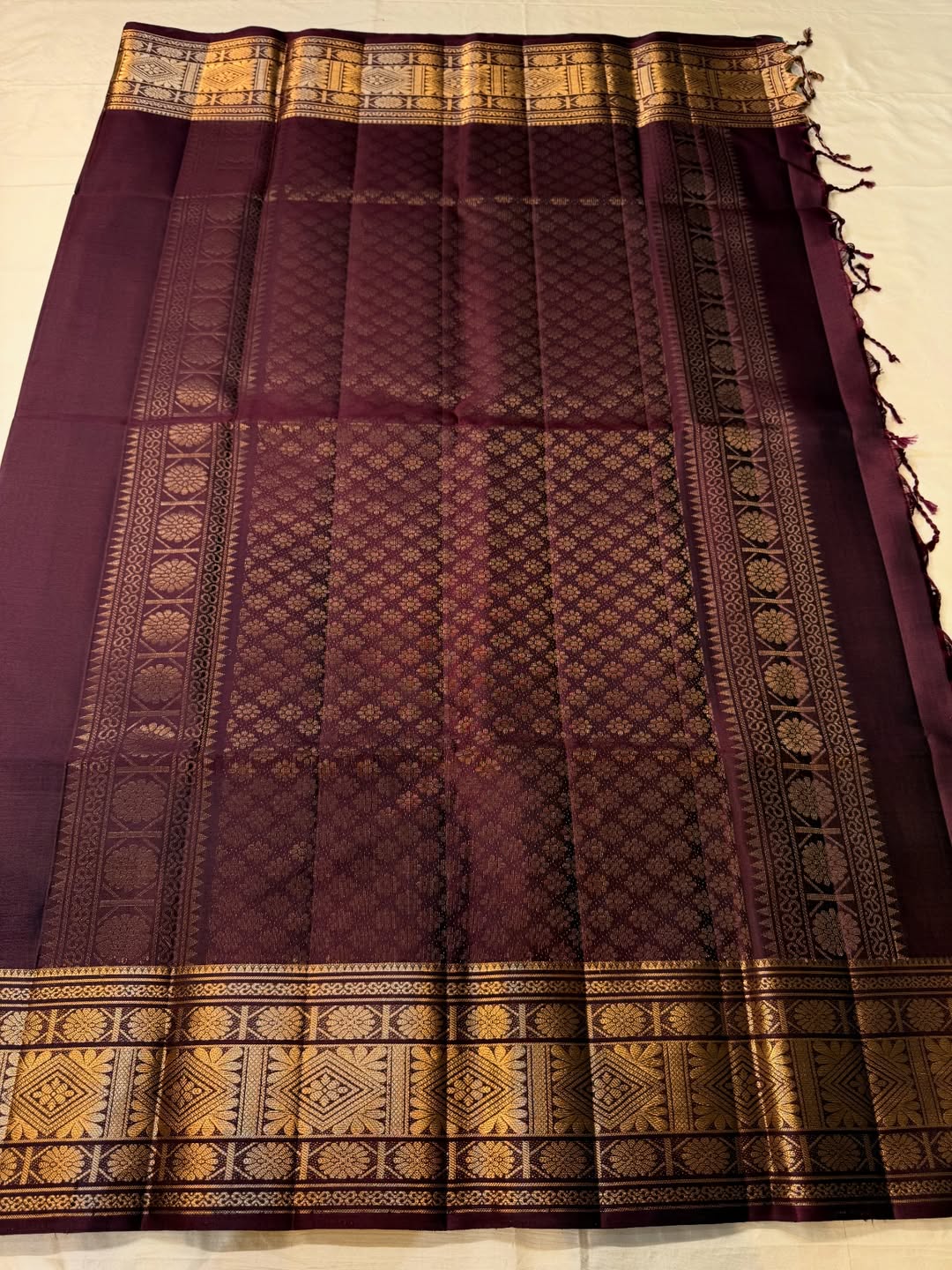 Dulcet Wine Pure Zari Weaving Banarasi Silk Saree With Gorgeous Blouse Piece