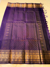Pleasant Purple Pure Zari Weaving Banarasi Silk Saree With Tantalizing Blouse Piece