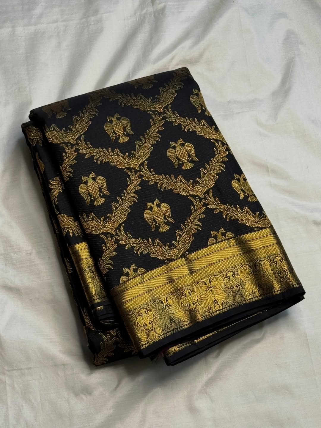 Sophisticated Black Pure Zari Weaving Banarasi Silk Saree With Preferable Blouse Piece