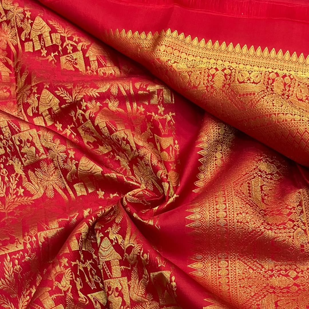Captivating Red Pure Zari Weaving Banarasi Silk Saree With Bewitching Blouse Piece
