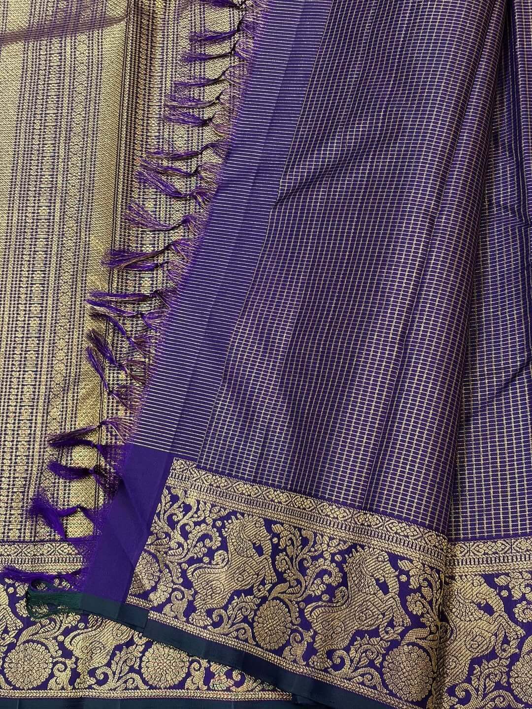 Alluring Navy Blue Pure Zari Weaving Banarasi Silk Saree With Propinquity Blouse Piece