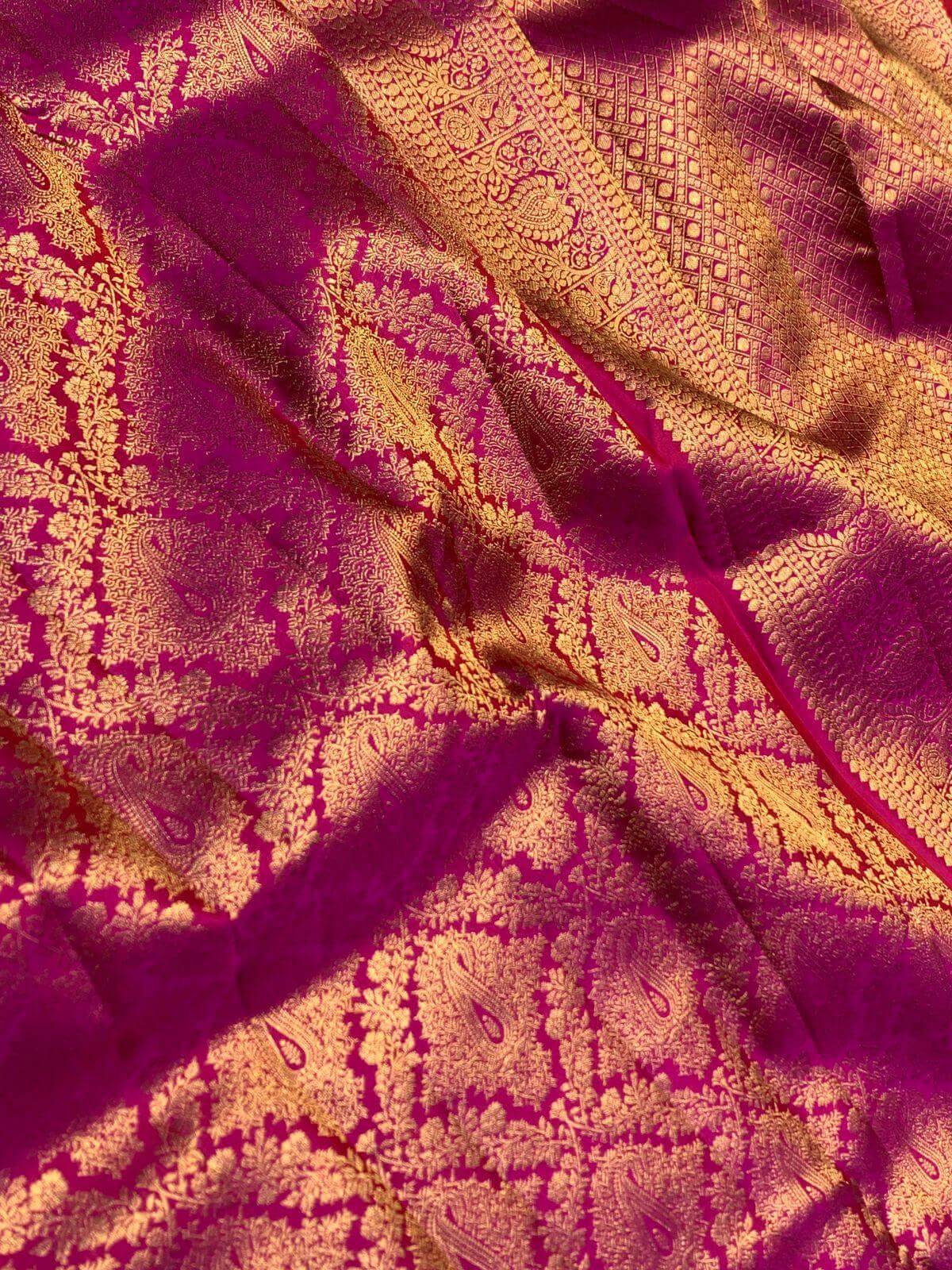 Scrupulous Dark Pink Pure Zari Weaving Banarasi Silk Saree With Imaginative Blouse Piece