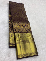 Piquant Wine Pure Zari Weaving Banarasi Silk Saree With Desultory Blouse Piece