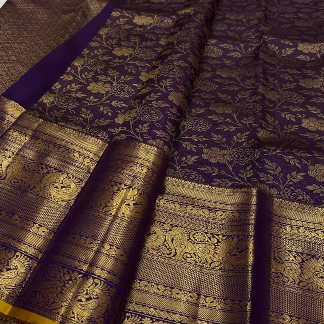 Engaging Purple Pure Zari Weaving Banarasi Silk Saree With Beauteous Blouse Piece