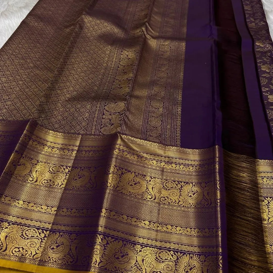 Engaging Purple Pure Zari Weaving Banarasi Silk Saree With Beauteous Blouse Piece