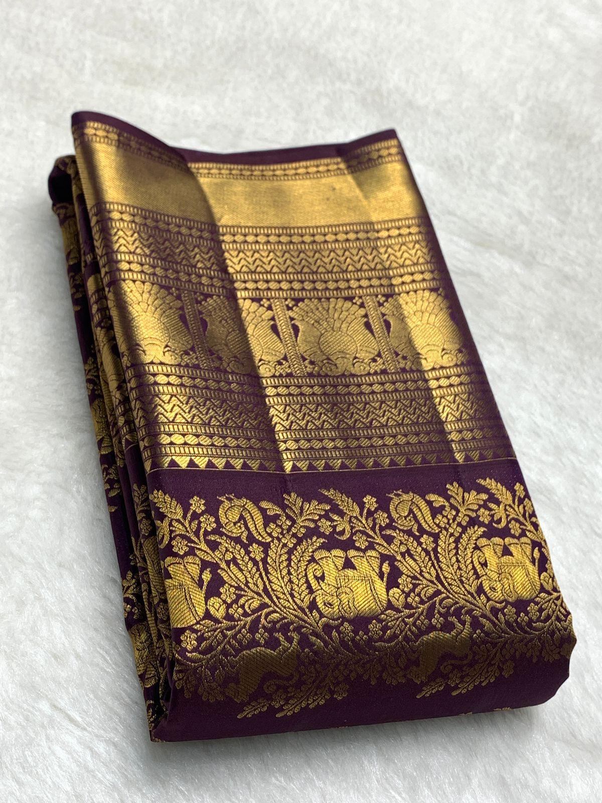 Fragrant Purple Pure Zari Weaving Banarasi Silk Saree With Mesmeric Blouse Piece