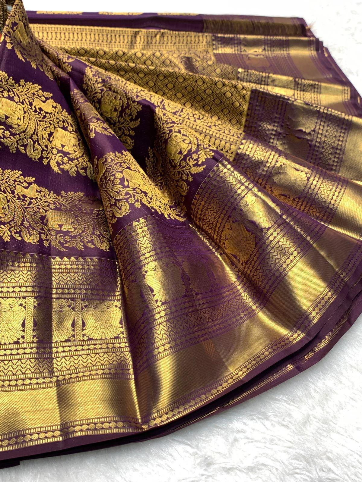 Fragrant Purple Pure Zari Weaving Banarasi Silk Saree With Mesmeric Blouse Piece