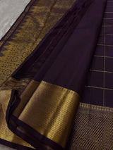Desirable Purple Pure Zari Weaving Banarasi Silk Saree With Panache Blouse Piece