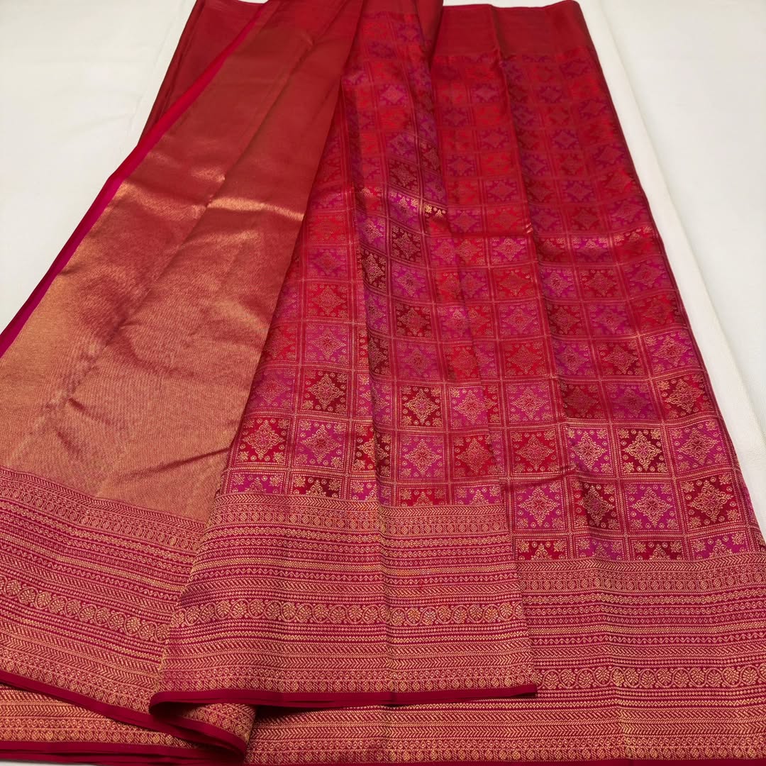 Enticing Dark Pink Soft Banarasi Silk Saree With Adorning Blouse Piece