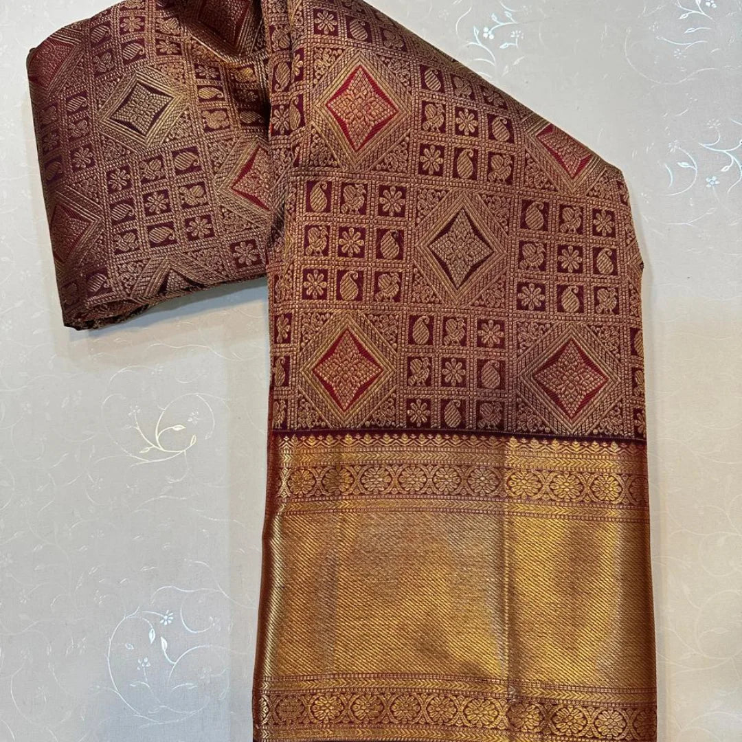 Posh Maroon Pure Zari Weaving Banarasi Silk Saree With Serendipity Blouse Piece
