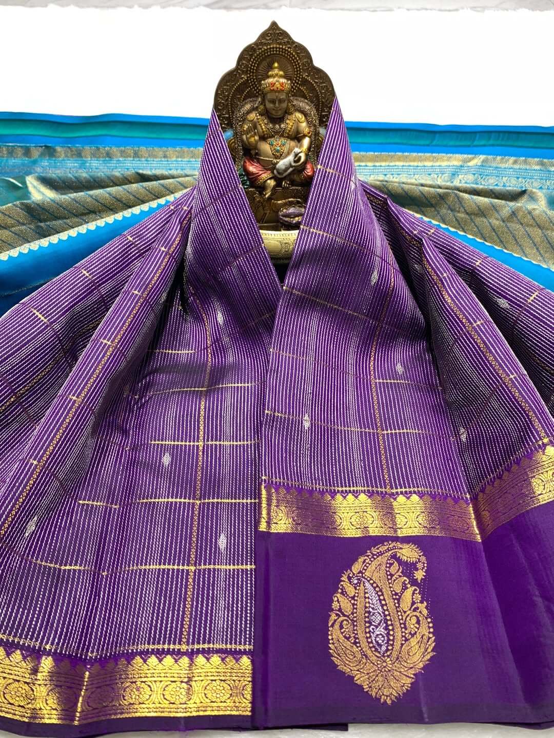 Radiant Purple Pure Zari Weaving Banarasi Silk Saree With Stunner Blouse Piece