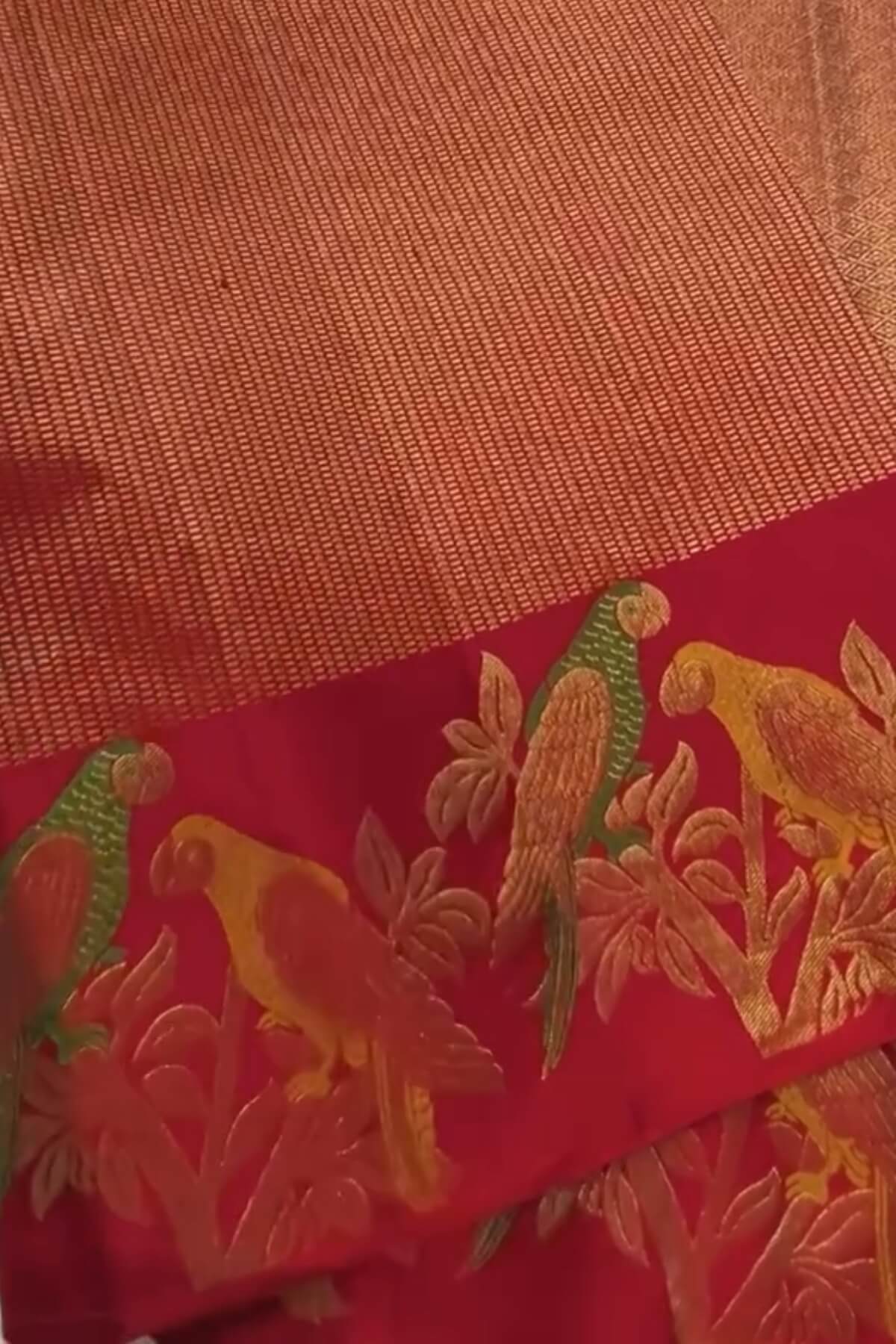 Surpassing Red Pure Zari Weaving Banarasi Silk Saree With Efflorescence Blouse Piece
