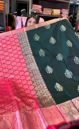 Redolent Dark Green Pure Zari Weaving Banarasi Silk Saree With Divine Blouse Piece