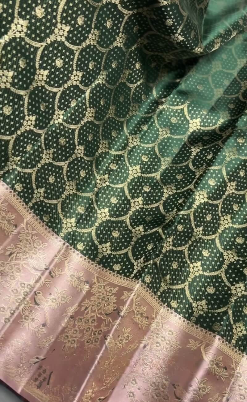 Magnificat Dark Green Pure Zari Weaving Banarasi Silk Saree With Rhapsody Blouse Piece