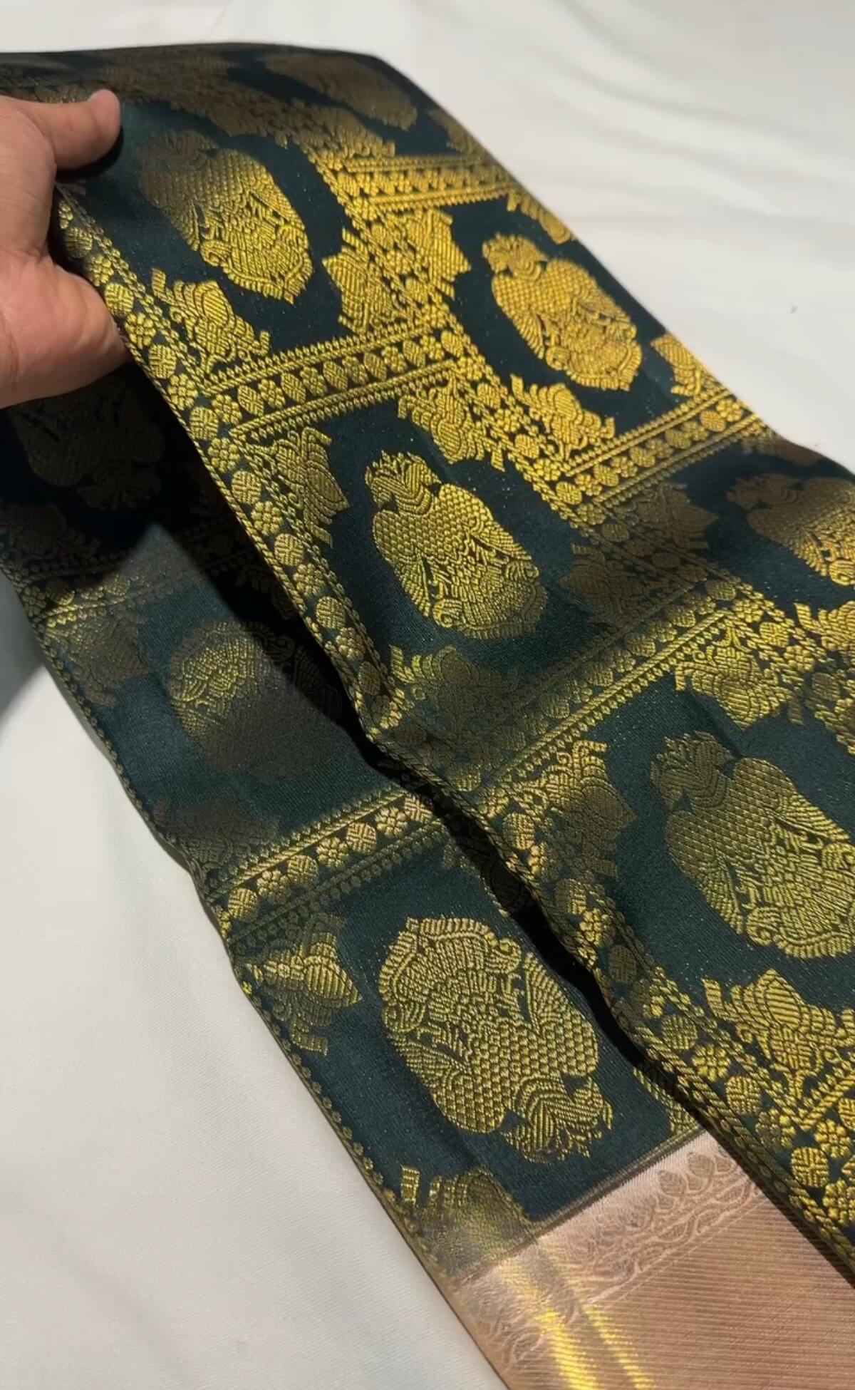 Profuse Dark Green Pure Zari Weaving Banarasi Silk Saree With Enchanting Blouse Piece