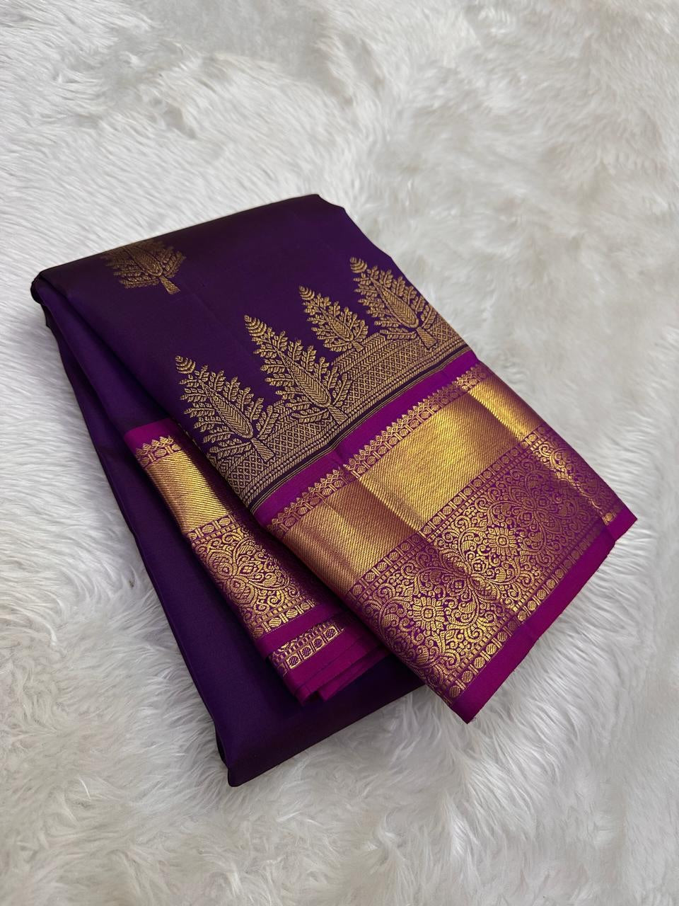 Marvellous Purple Pure Zari Weaving Banarasi Silk Saree With Smart Blouse Piece