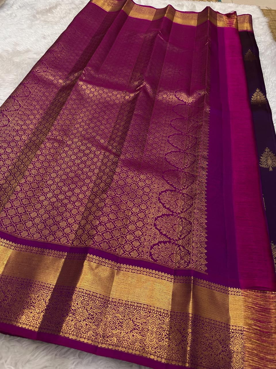Marvellous Purple Pure Zari Weaving Banarasi Silk Saree With Smart Blouse Piece