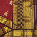 Magnetic Red Pure Zari Weaving Banarasi Silk Saree With Capricious Blouse Piece