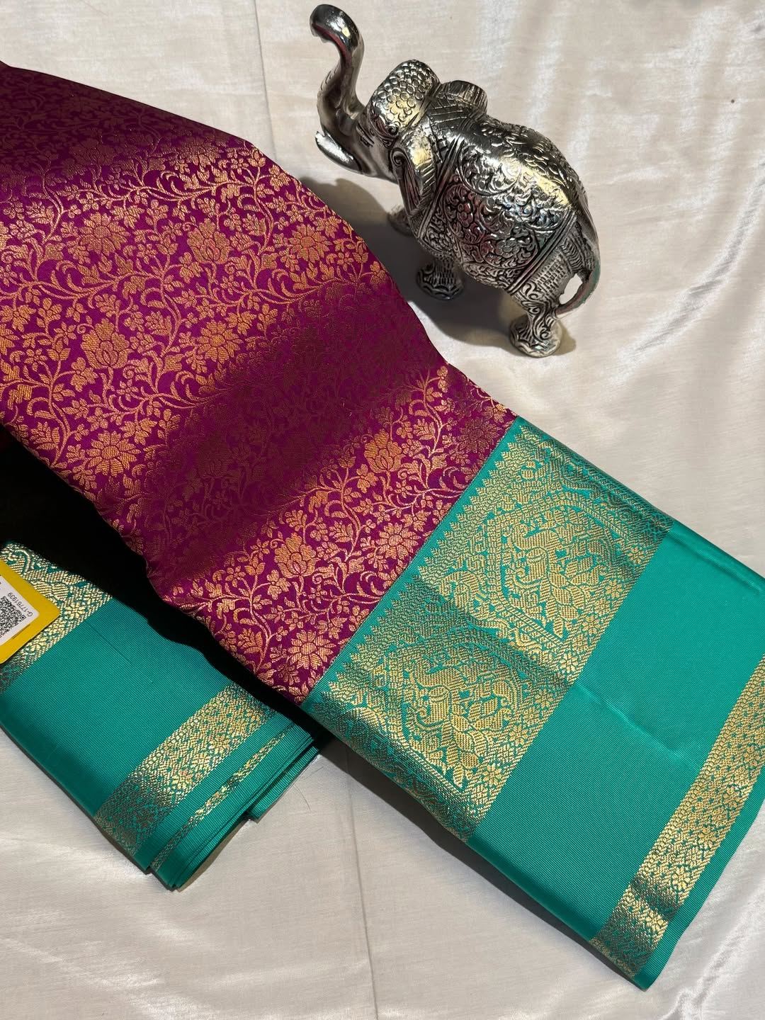 Lagniappe Purple Pure Zari Weaving Banarasi Silk Saree With Improbable Blouse Piece
