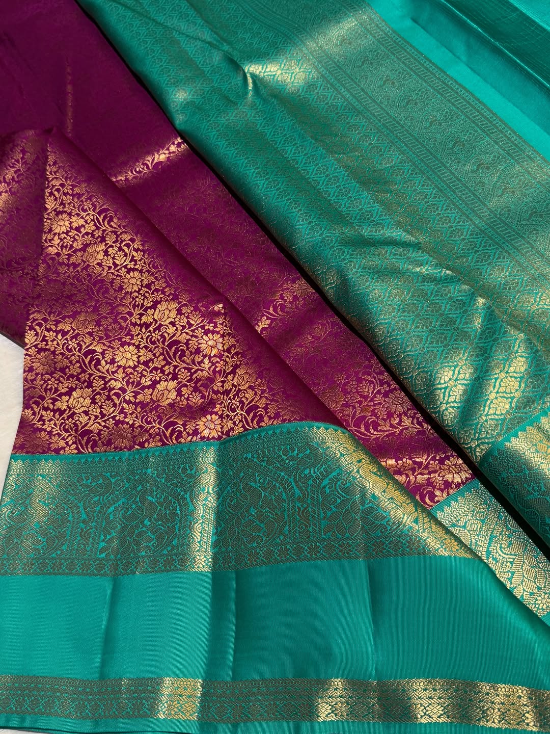 Lagniappe Purple Pure Zari Weaving Banarasi Silk Saree With Improbable Blouse Piece