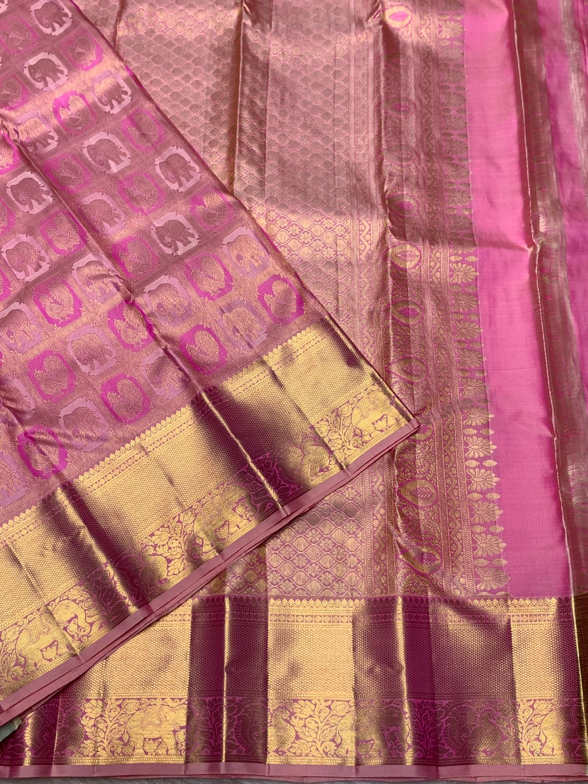 Skinny Pink Pure Zari Weaving Banarasi Silk Saree With Seraglio Blouse Piece