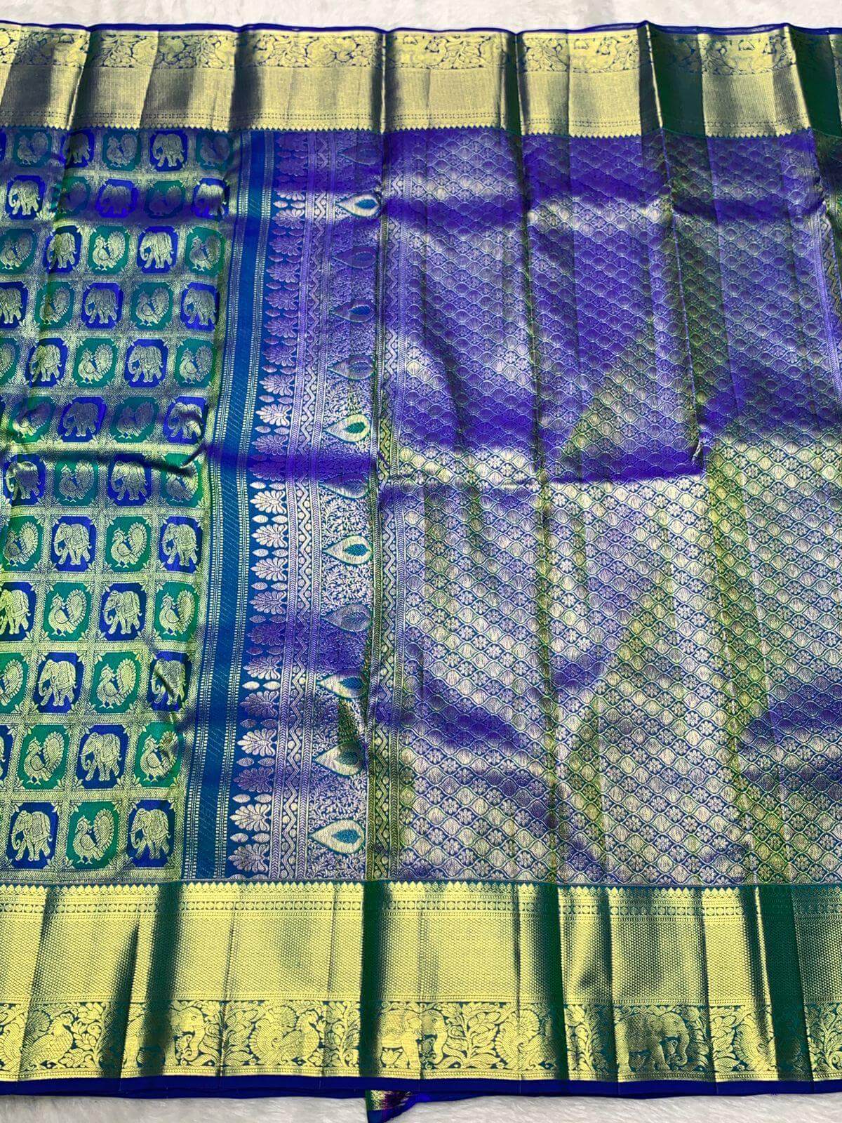 Amiable Royal Blue Pure Zari Weaving Banarasi Silk Saree With Twirling Blouse Piece