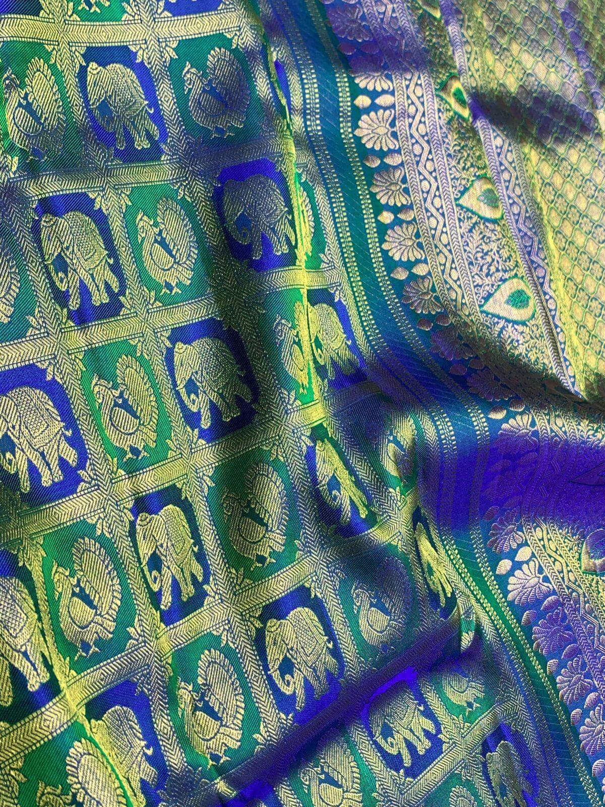 Amiable Royal Blue Pure Zari Weaving Banarasi Silk Saree With Twirling Blouse Piece