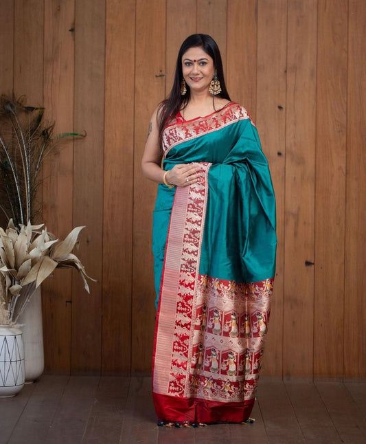 Glorious Rama Paithani Silk Saree With Ethnic Blouse Piece