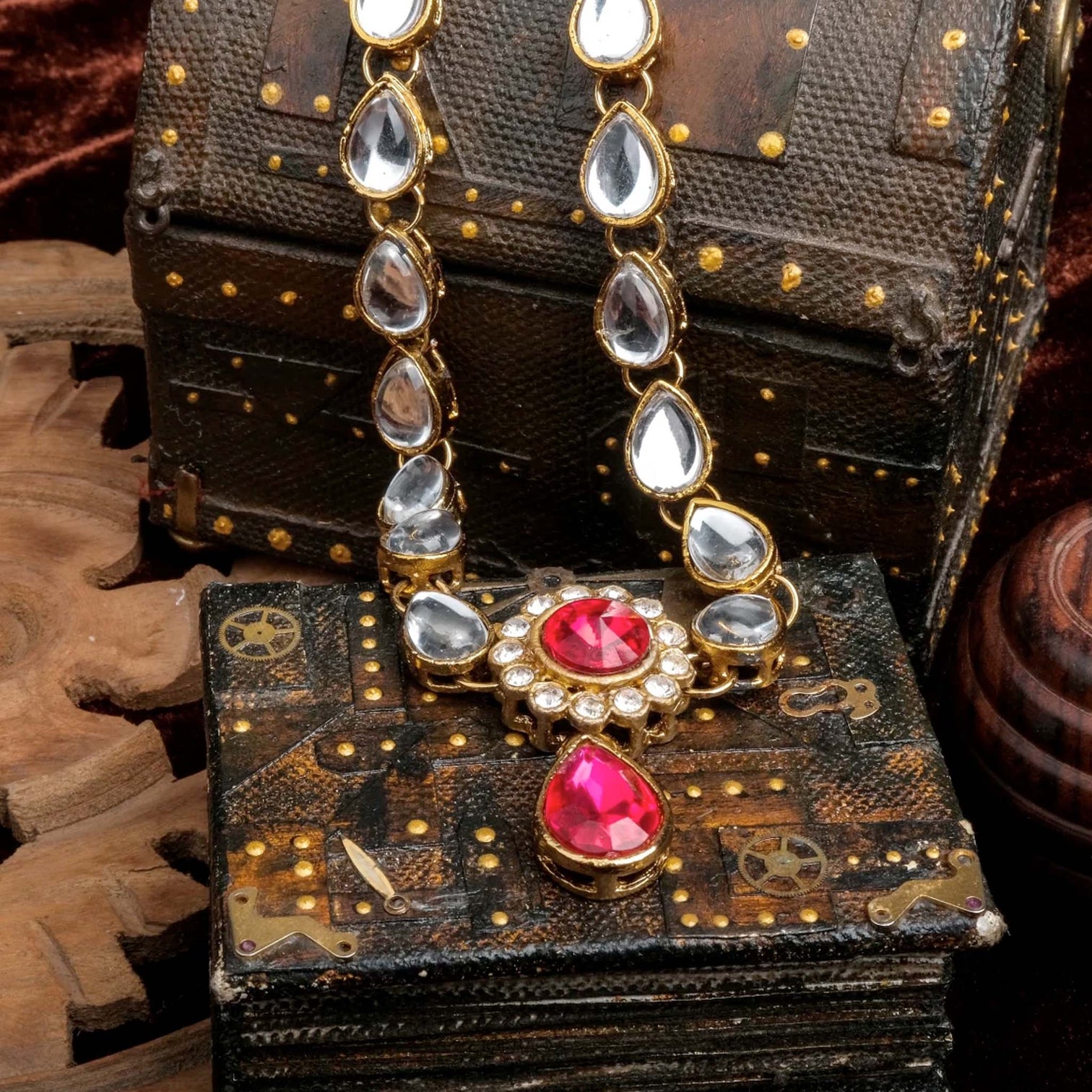 Alloy Gold-plated American Dimond Pink Necklace